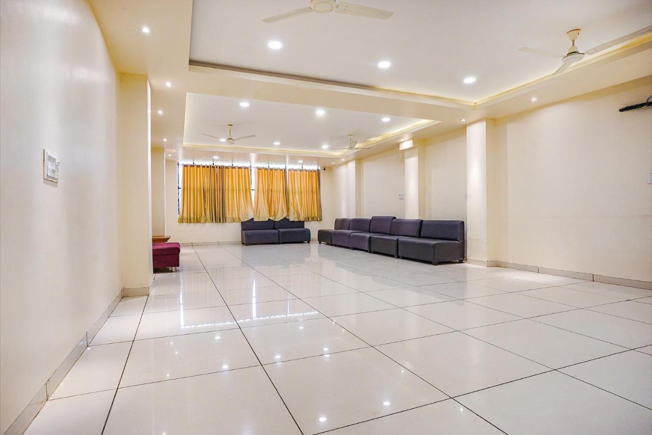 Fabhotel Sukh Vilas Indore Exterior foto